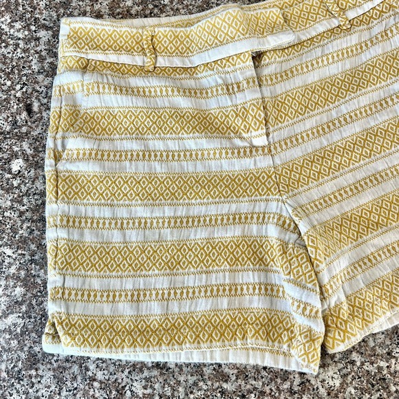 LOFT Ann Taylor Shorts Size 10 Yellow White Stripe Tweed Riviera Coastal Chic - Picture 2 of 12